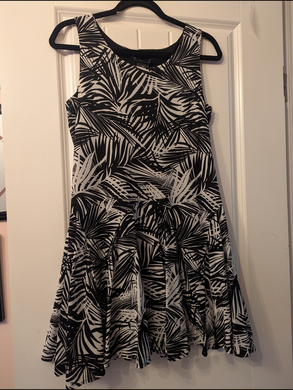 Style & Co Black & White Palmleaf Print Sleeveless Flare Dress